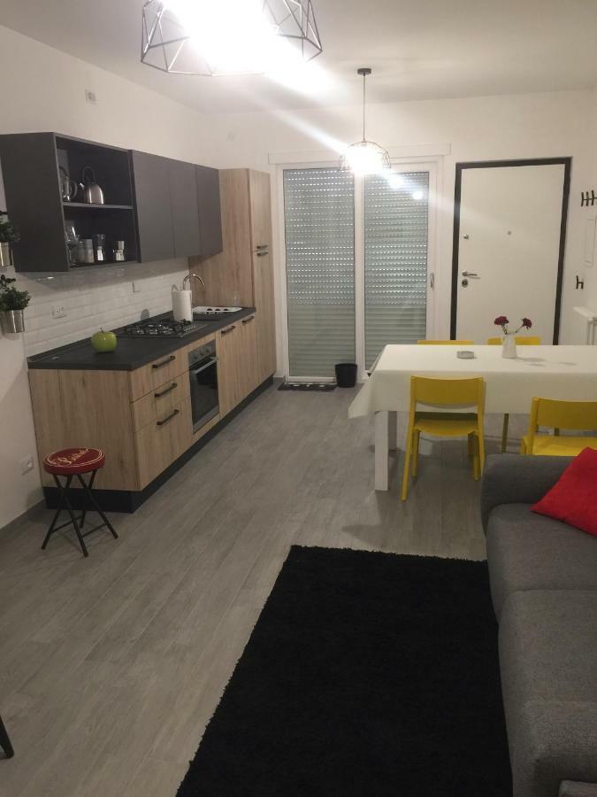 Apartamento Sosta Rock Casal Palocco Exterior foto
