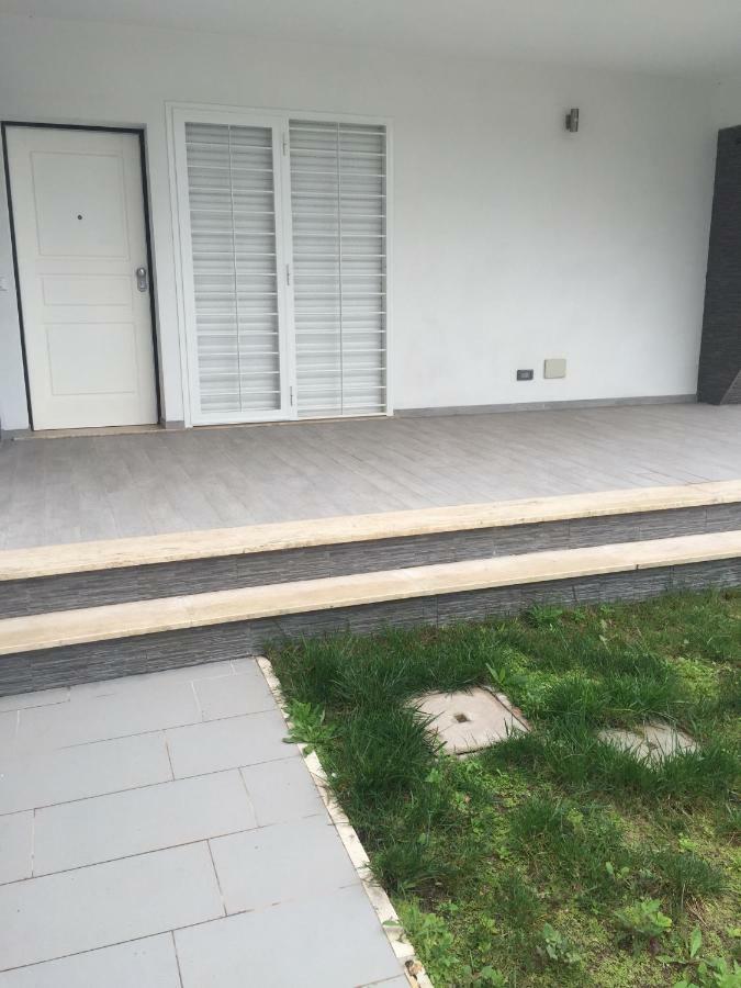 Apartamento Sosta Rock Casal Palocco Exterior foto