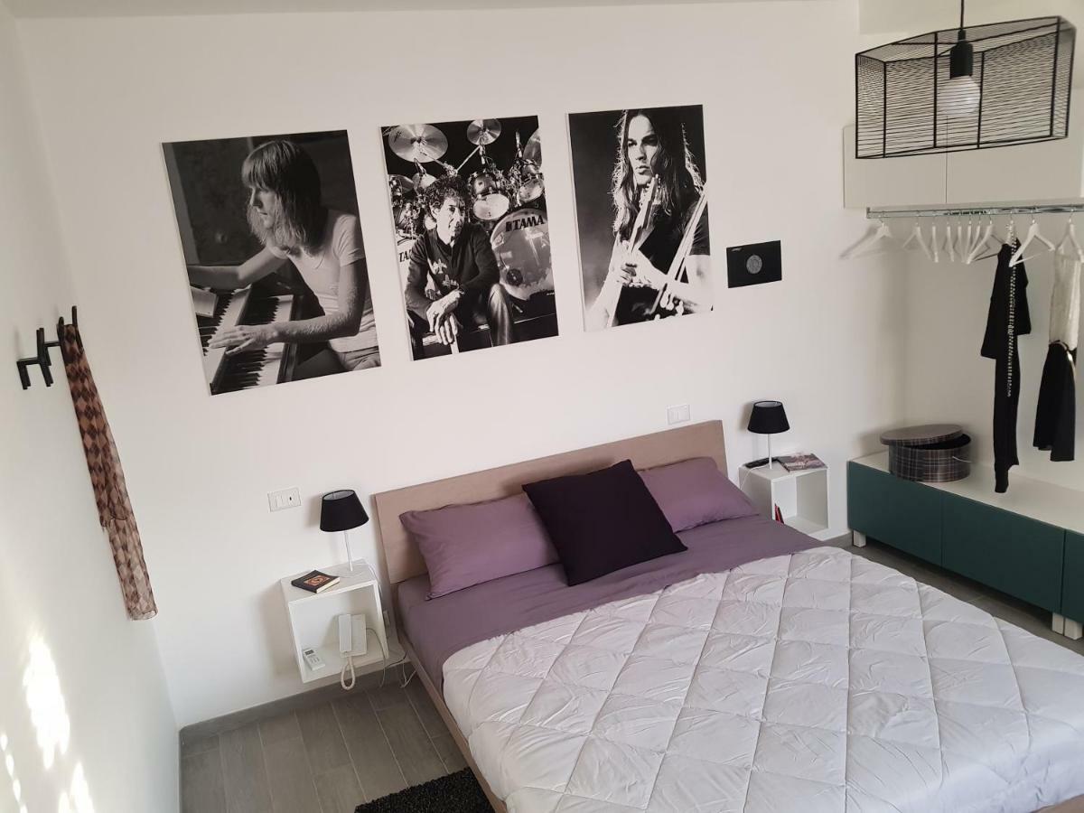 Apartamento Sosta Rock Casal Palocco Exterior foto